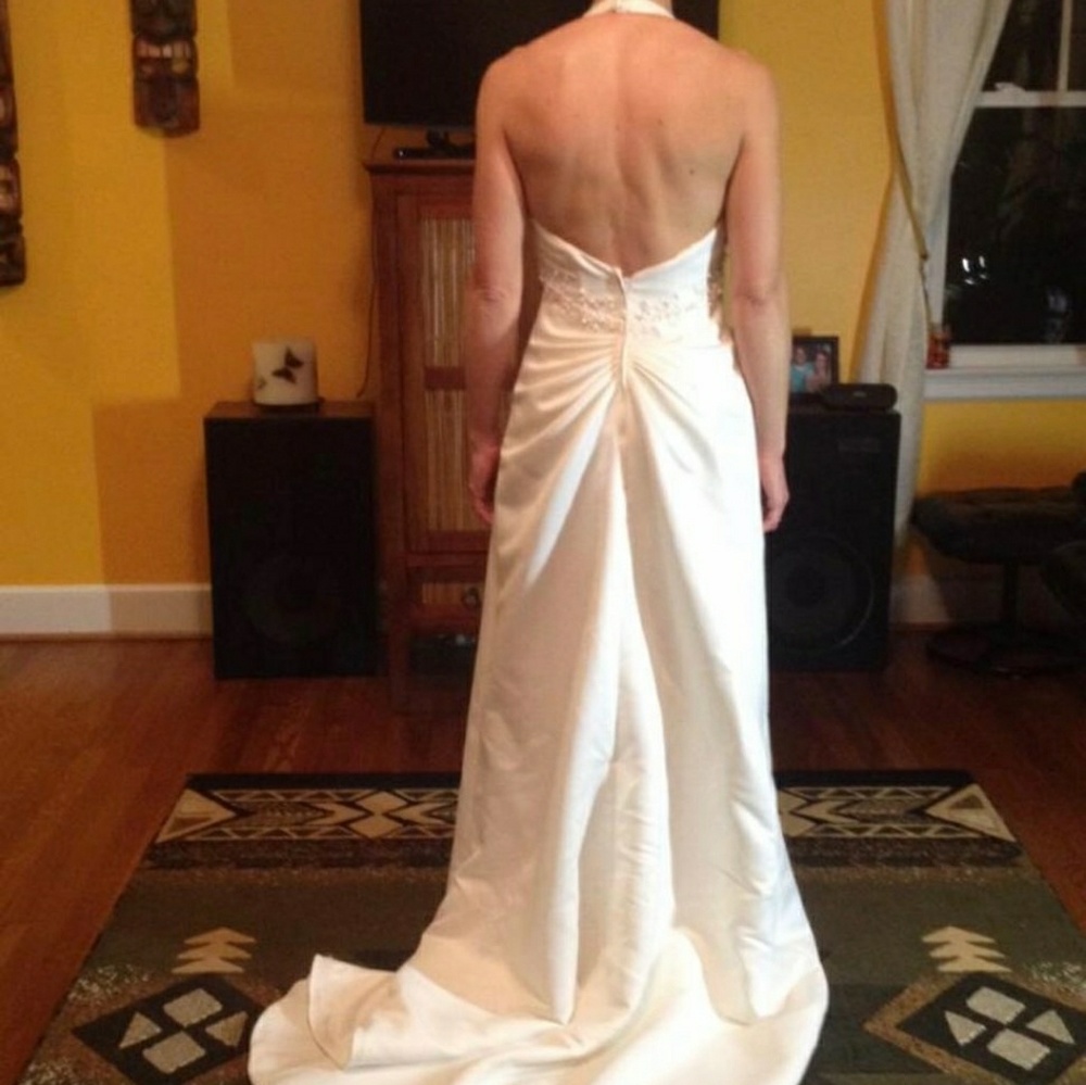 White Wedding Dress & Crystal edge Fingertip Veil